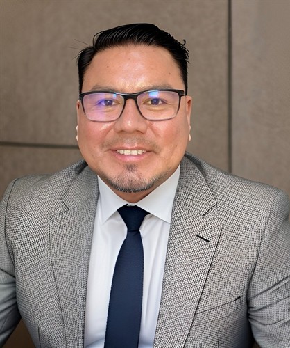 Gallery Image Ernesto's_photo.jpg