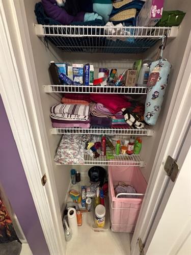 Gallery Image closet.jpg