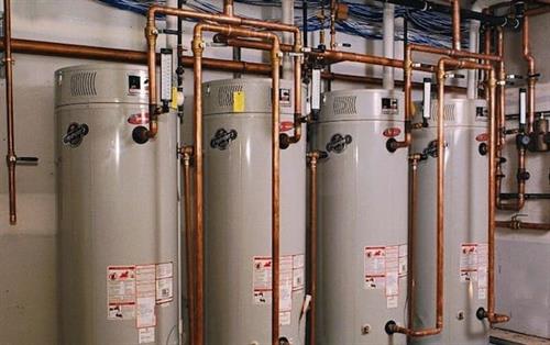 Gallery Image Commercial_Water_Heater.jpg