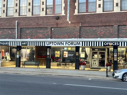 Uptown Forum Front view