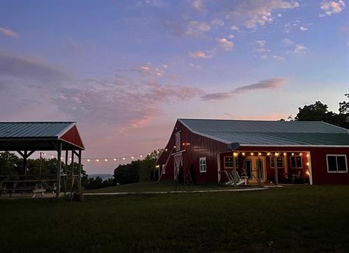 The stable at Bear Mountain is a perfect place for a beautiful wedding.