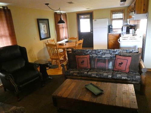 Cedar Ridge living room and kitchen