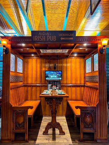 McGarity's Restaurant & Irish Pub Booth