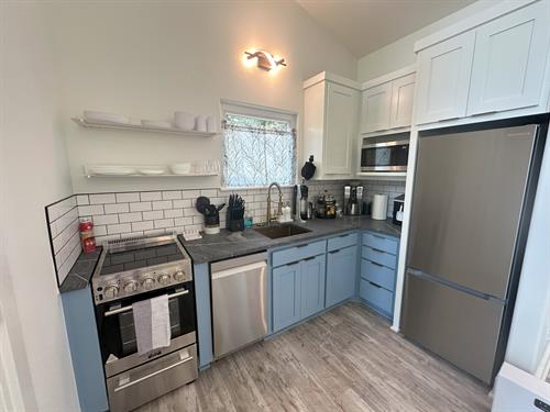 Treehouse Full Kitchen Firefly 1 and Firefly 2