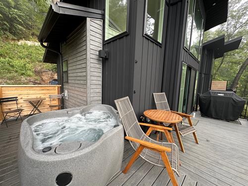 Treehouse Deck Hot Tub Firefly 1 and Firefly 2