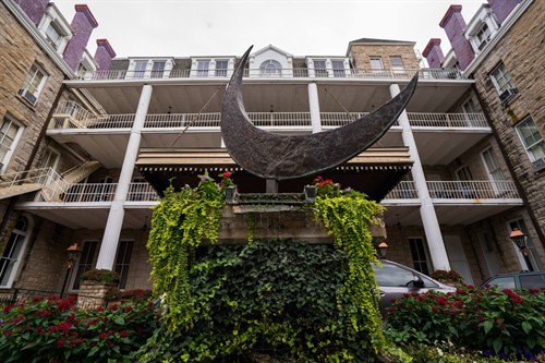1886 Crescent Hotel