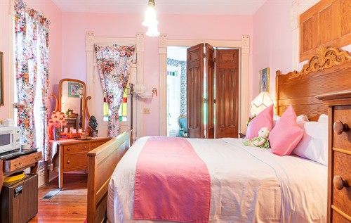 The Sarah Bernhardt King Bedroom Suite