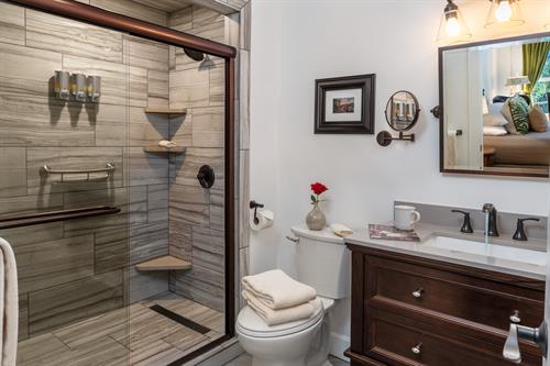 Patio Suite bathroom.