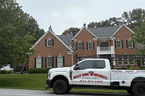 Gallery Image Truck_brick_house.JPEG