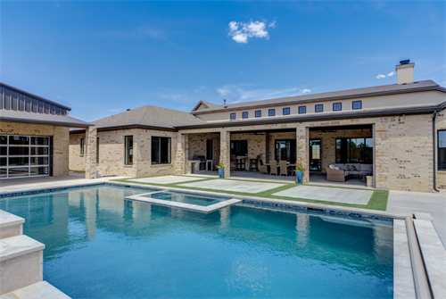 Gallery Image PHbackyard.png