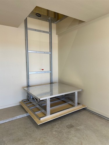 Gallery Image Attic_Lift_1.jpg