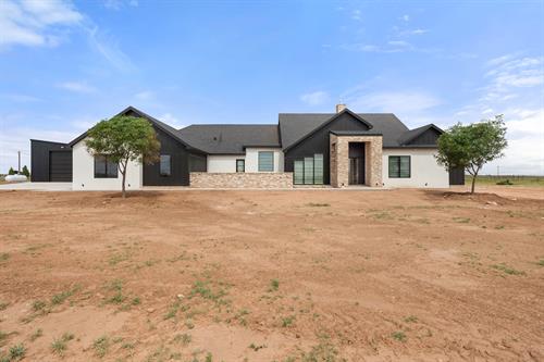 Gallery Image 01-778_S_SaSdhill_Road_6834.SEF.SEF(1).jpg