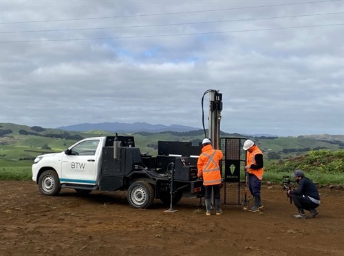 Staff from our Kirikiriroa Hamilton office undertake geotech field work 
