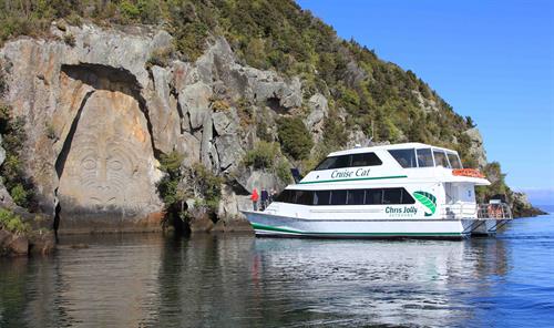 Cruise to the Maori Rock Carvings on Lake Taupo