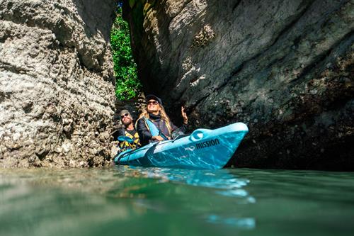 Gallery Image Raglan_Kayak-44-min.jpg