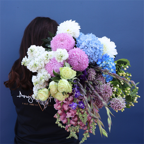 Winter Blues | Florist Choice 