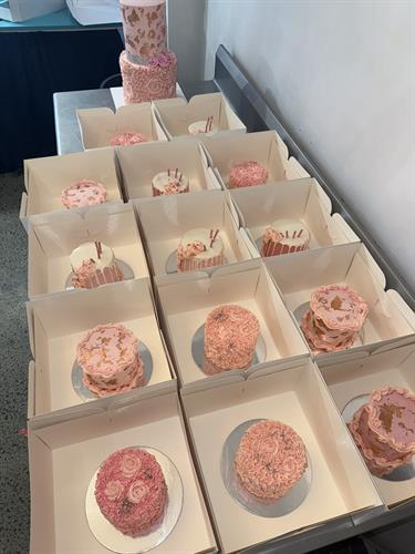 Multiproduct Order - 15 cakes Multiproduct Order - 15 cakes