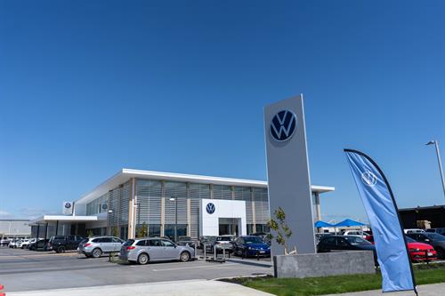 Welcome to Ebbett Volkswagen & Škoda