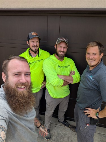 Gallery Image Higher_Dimensions_Roofing_Crew.jpg