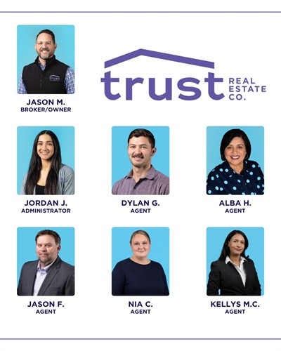 Gallery Image TREC_Team_Photo.jpg