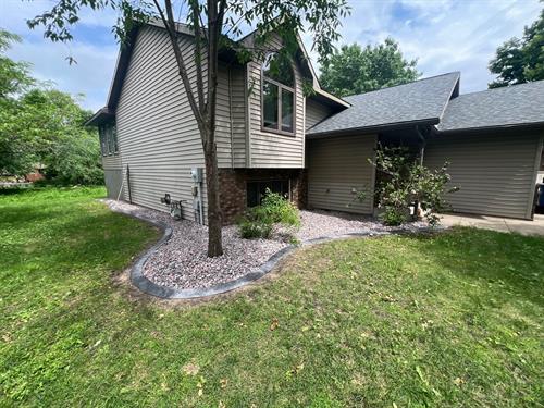 Residential Landscape installation with concrete landscape edging Residential Landscape installation with concrete landscape edging