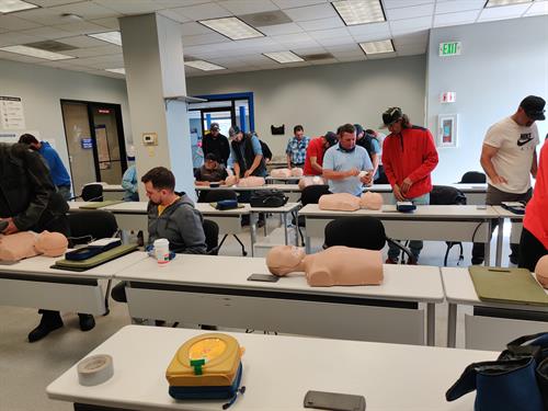 Gallery Image CPR_Training.jpg