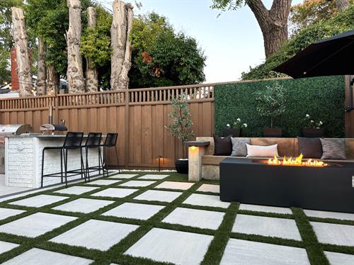 Outdoor Kitchens & Lounges made especially for you