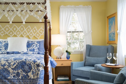 Gallery Image SevenSeaStreet-Rooms-GuestHouse-10-4.jpg