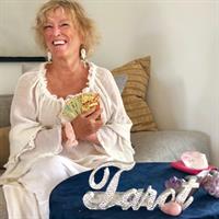 *Angela Lucy · Tarot Card Readings