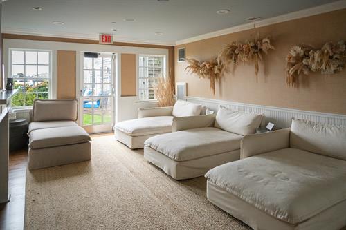 Gallery Image DaryaSalonSpa_090825-124_(1).jpg