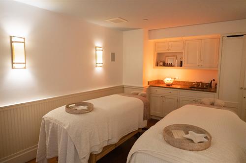 Gallery Image DaryaSalonSpa_090825-134.jpg