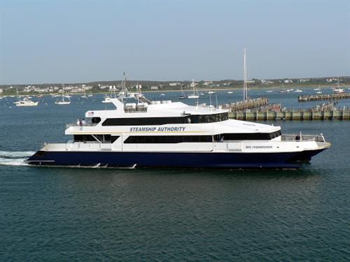 Gallery Image Hyannis_Nantucket_ferry.JPG