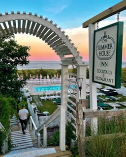 Gallery Image POOL2.JPG