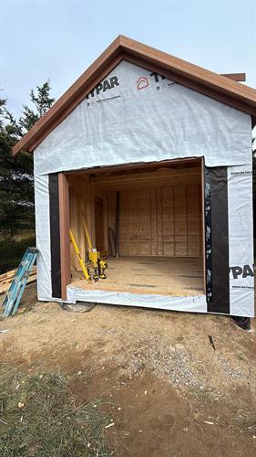 Framing and weatherproofing in motion — red-cedar trim details taking shape. Another Nantucket build crafted with precision, passion, and luxury finish. ???? Framing and weatherproofing in motion — red-cedar trim details taking shape. Another Nantucket build crafted with precision, passion, and luxury finish. ????