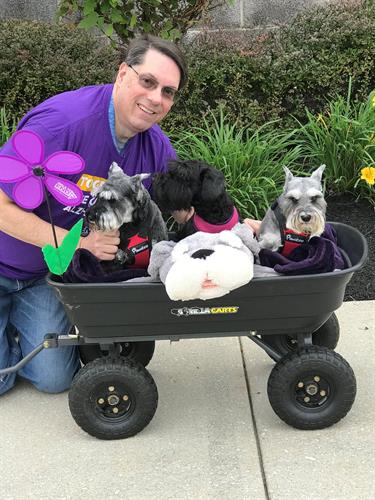 Sandy, Gus and Heidi at the Alzheimers walk in Aberdeen - Fall 2018 Sandy, Gus and Heidi at the Alzheimers walk in Aberdeen - Fall 2018