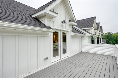 Gallery Image Balcony_Facing_Home_ADY2.jpg