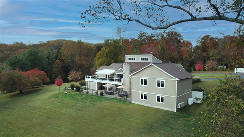 Gallery Image exterior_view_facing_patio.png