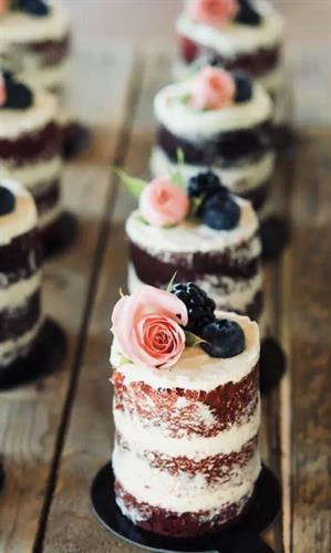 Mini Wedding Cakes  