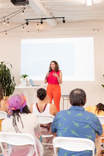 Amanda Hennessey, Public Speaking Coach