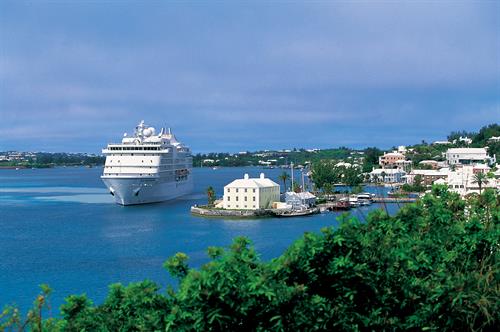 Gallery Image NAV_Bermuda_2024-11-03_20-11-31.jpg