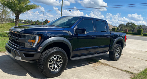 Gallery Image truck-detailing-christiansburg-va-before-after-shine.png