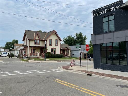 Gallery Image Corner_streets_with_AK_view.JPG