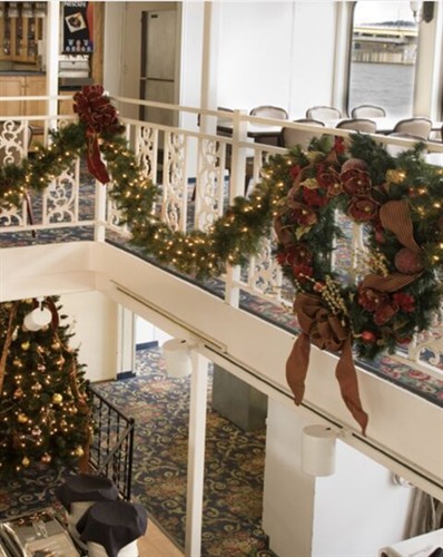 Celebrate the Holidays on the Water