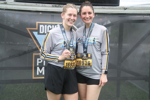 Gallery Image 2025_PittsburghMarathon_LeClaire__0102A.jpg