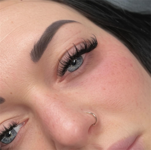 Eyelash Extensions - Volume