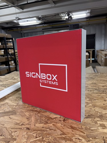 Signbox Logo in SEG frame