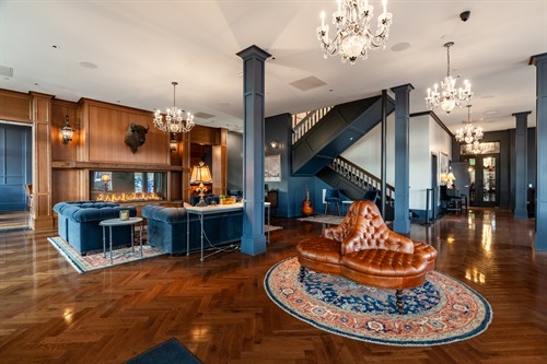 Hotel St. Cloud Lobby