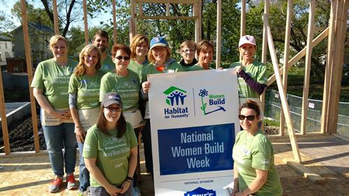 Gallery Image Women_Build.jpg