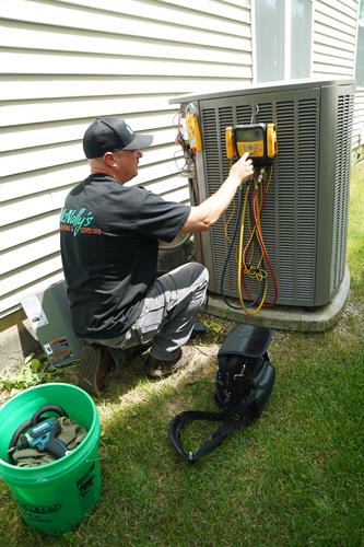 Gallery Image Jay_AC_Tune_Up_4.JPG
