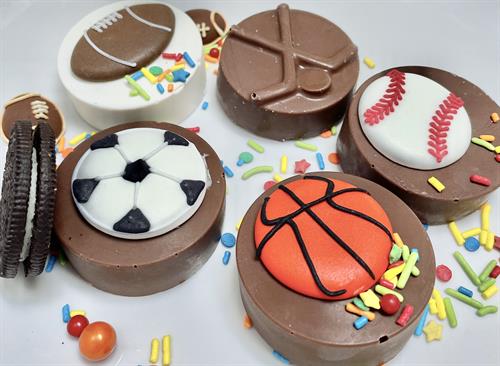 SPORTS themed chocolate covered oreo's